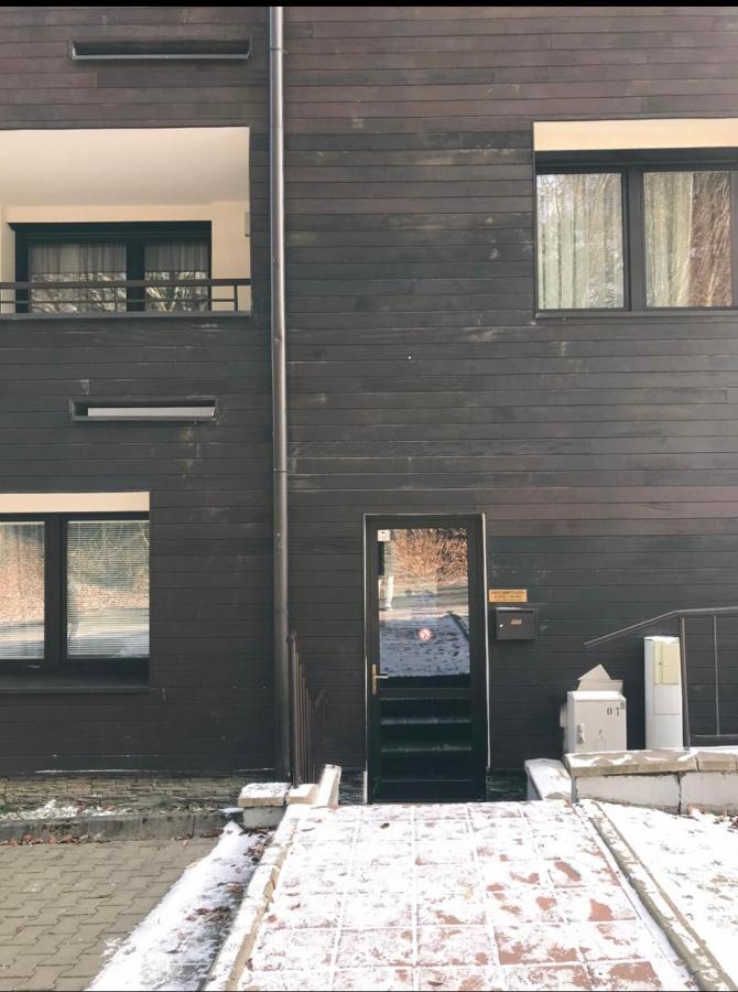 Utulny Apartman Triangel 50M Od Lyziarskeho Vleku Zahradky Donovaly Buitenkant foto