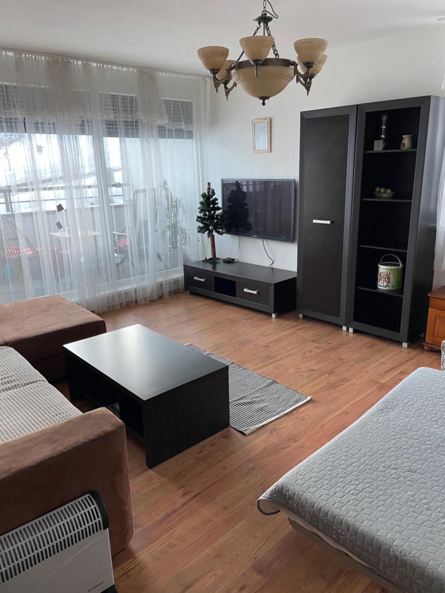 Utulny Apartman Triangel 50M Od Lyziarskeho Vleku Zahradky Donovaly Buitenkant foto
